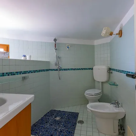 Golden Shore Tatil Evi *