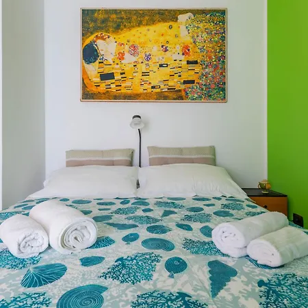 Holiday home Golden Shore Bari
