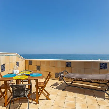 Golden Shore Holiday home *