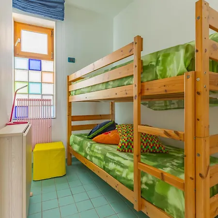 Golden Shore 펜션 바리